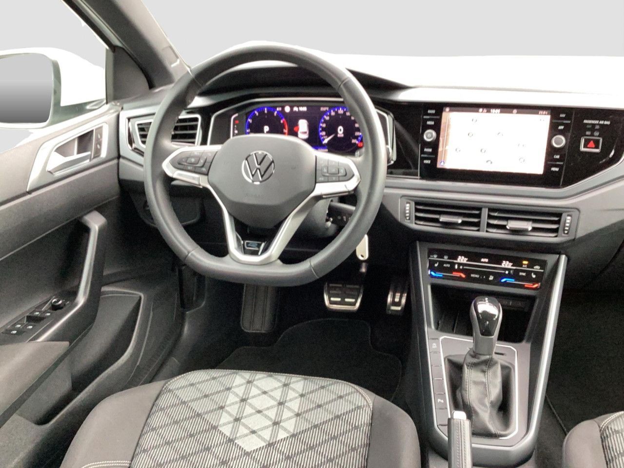 Fahrzeugabbildung Volkswagen Taigo R-Line 1.5 TSI DSG AHK Kamera Navi LED ACC