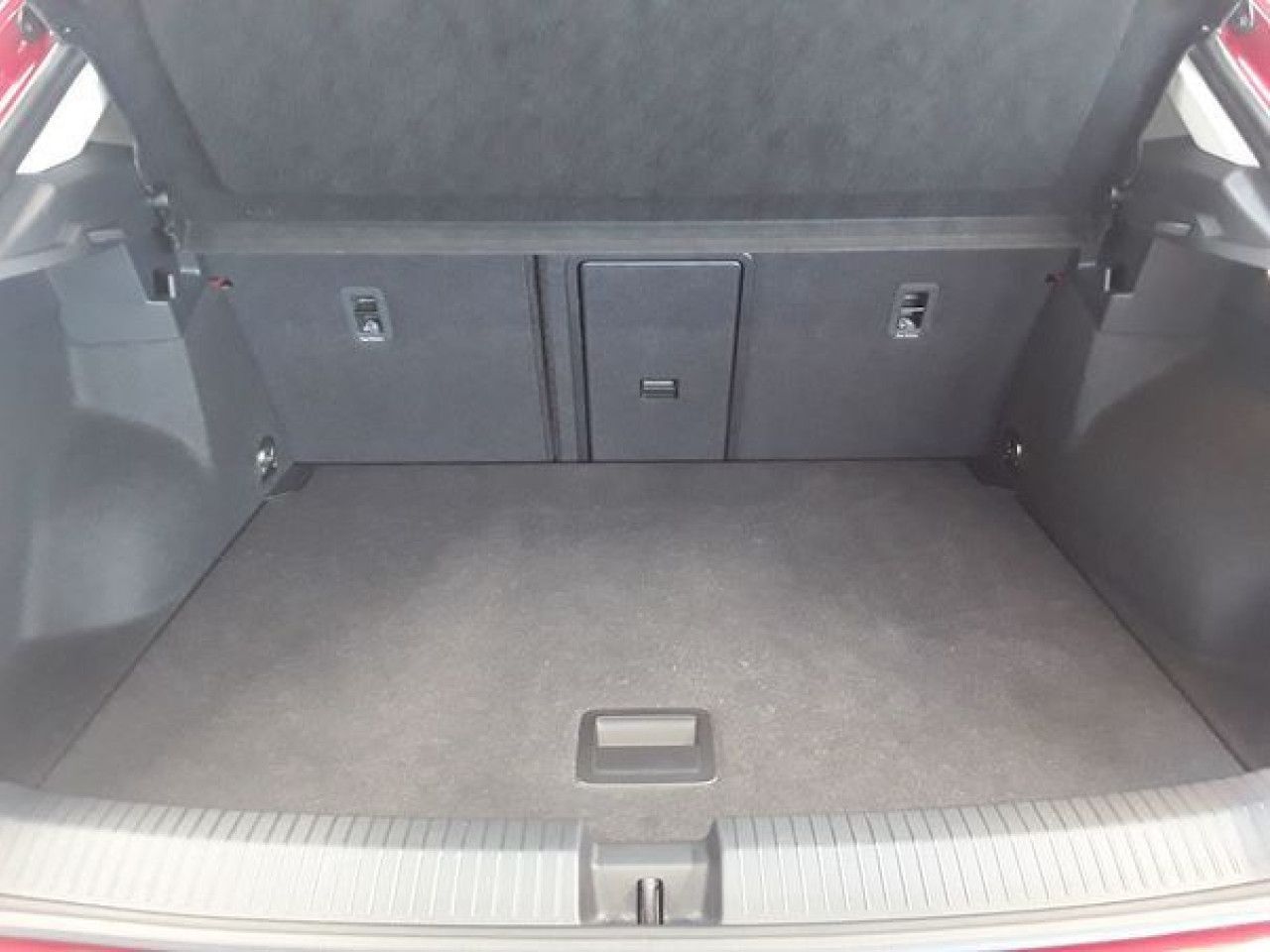 Fahrzeugabbildung Volkswagen T-ROC Life 1.5 TSI DSG Kamera Navi LED-Plus