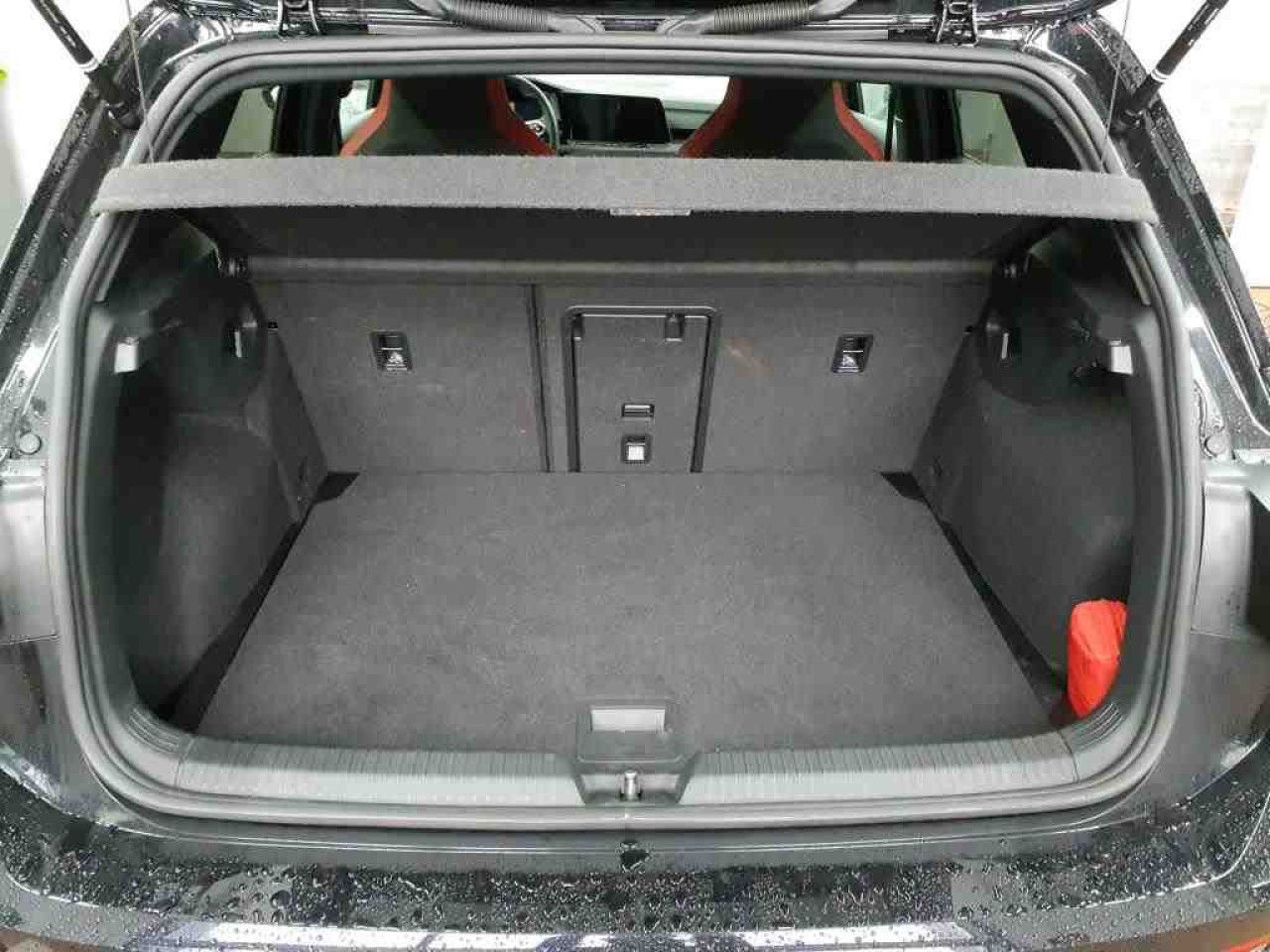 Fahrzeugabbildung Volkswagen Golf GTI 2.0 TSI DSG Navi Kamera LED-Plus ACC