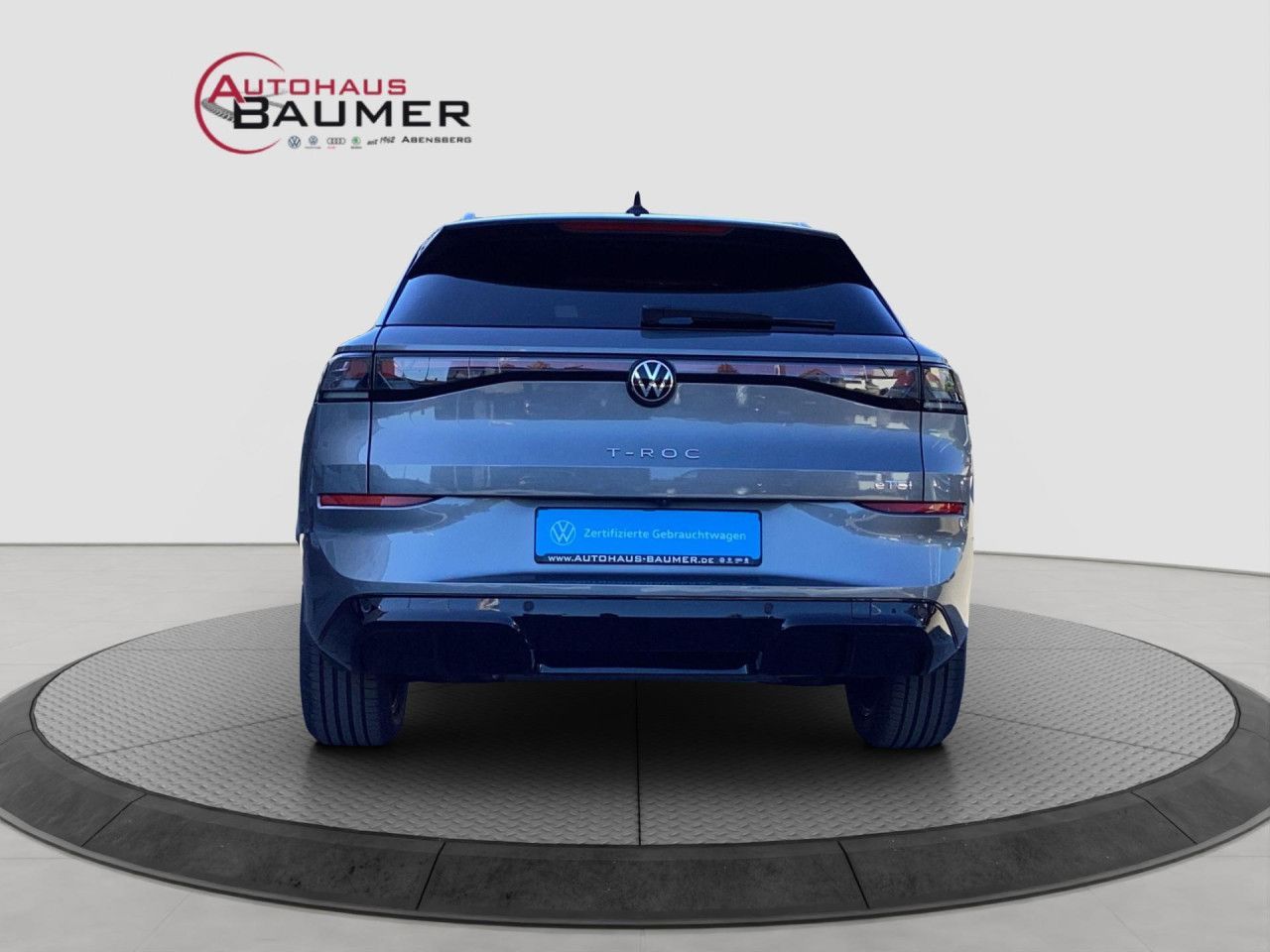 Fahrzeugabbildung Volkswagen T-Roc R-Line 1.5 l eTSI OPF 110 kW (150 PS) LED