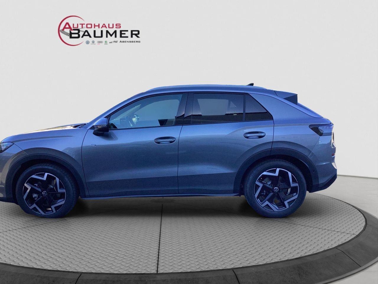 Fahrzeugabbildung Volkswagen T-Roc R-Line 1.5 l eTSI OPF 110 kW (150 PS) LED