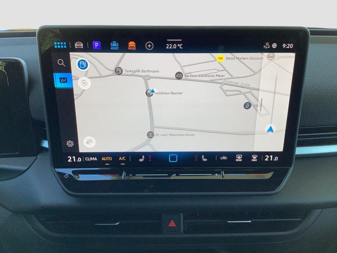 Fahrzeugabbildung Volkswagen T-Roc R-Line 1.5 l eTSI OPF 110 kW (150 PS) LED