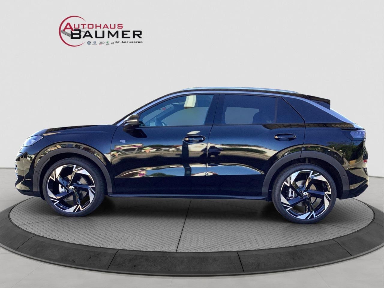 Fahrzeugabbildung Volkswagen T-Roc R-Line 1.5 l eTSI OPF 110 kW (150 PS) LED