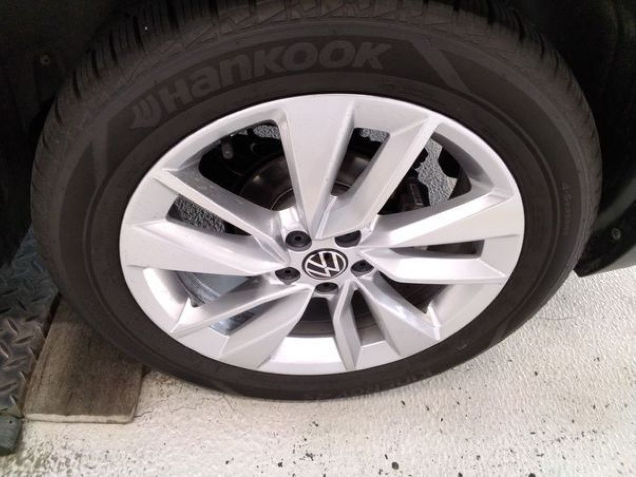 Fahrzeugabbildung Volkswagen T-Cross Life 1.0 TSI DSG AHK Kamera Navi LED