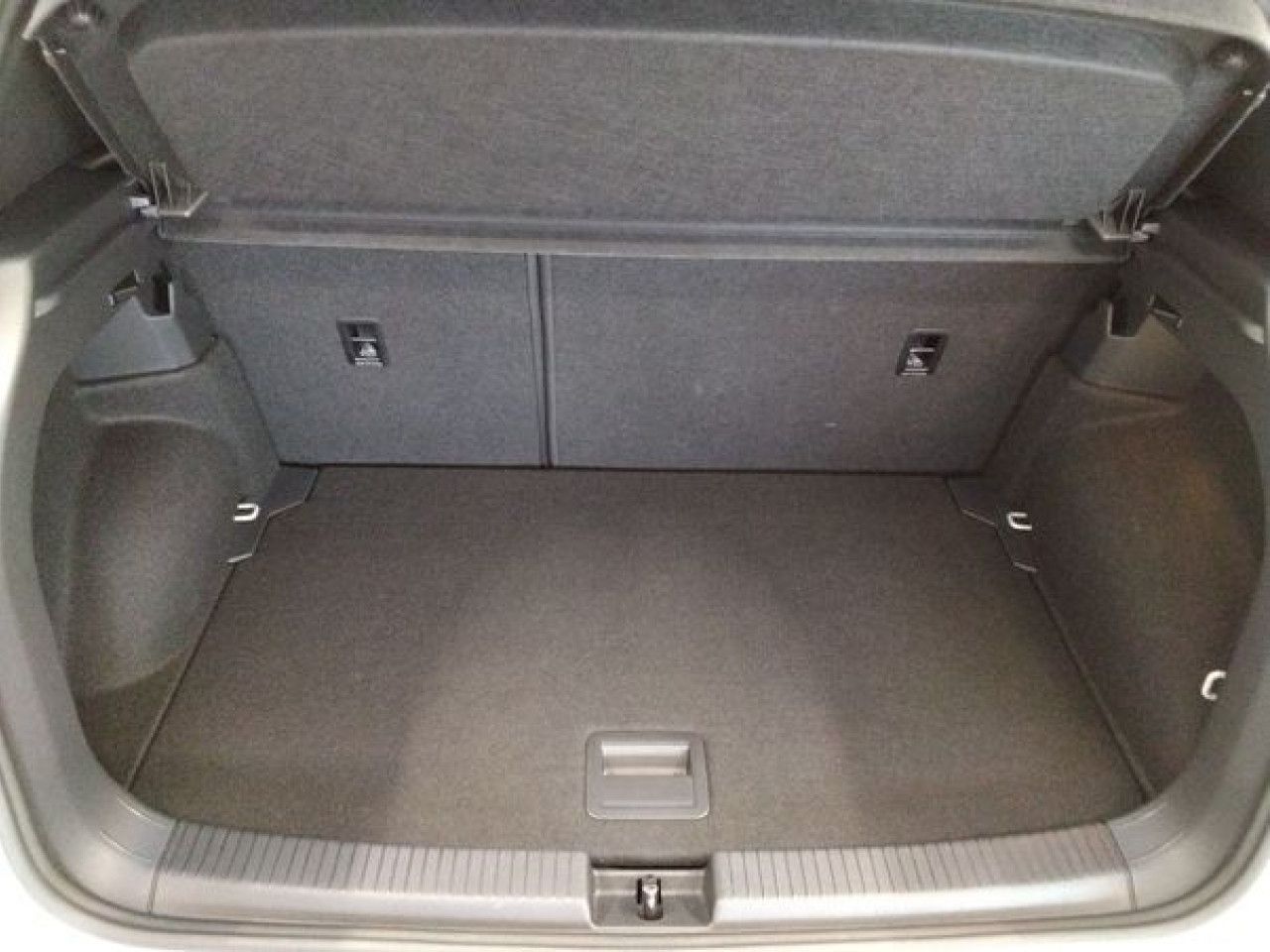 Fahrzeugabbildung Volkswagen T-Cross Life 1.0 TSI DSG AHK Kamera Navi LED