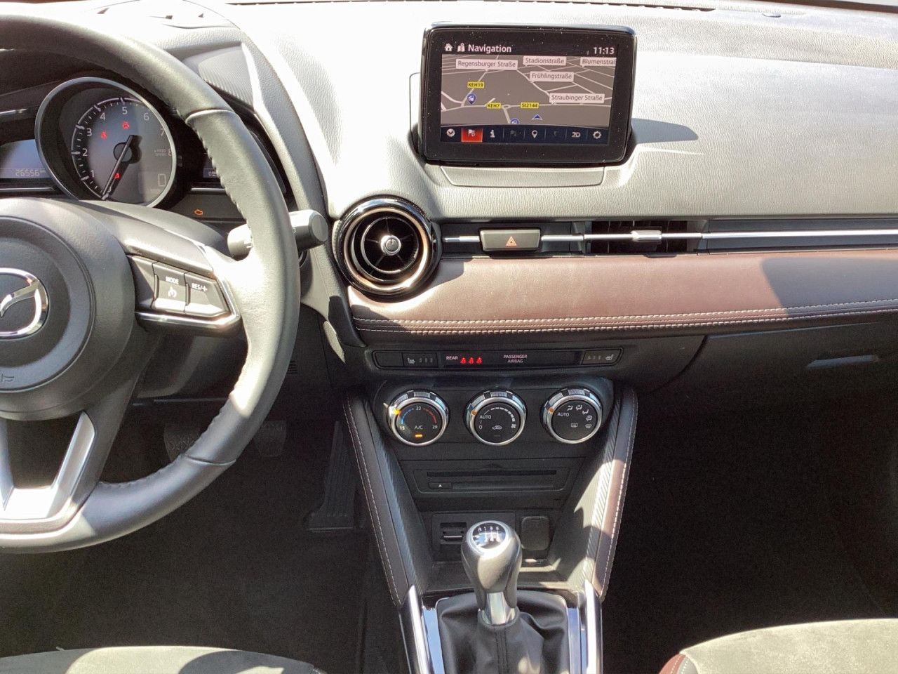 Fahrzeugabbildung Mazda 2 1.5 SKYACTIV LED Navi SHZ PDC Kamera Bluetooth