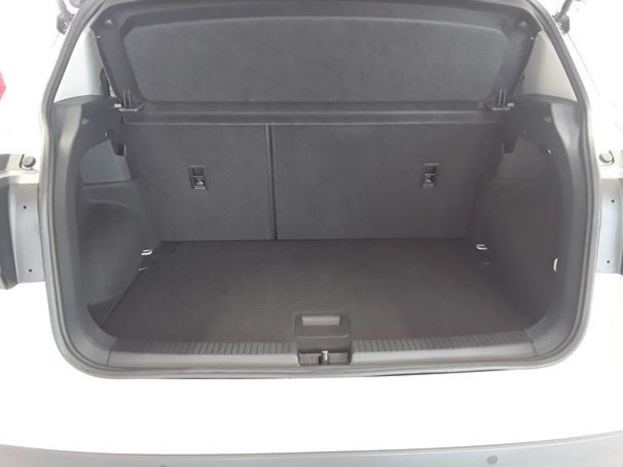 Fahrzeugabbildung Volkswagen T-Cross Style 1.0 TSI DSG Kamera Navi IQ.Lighit