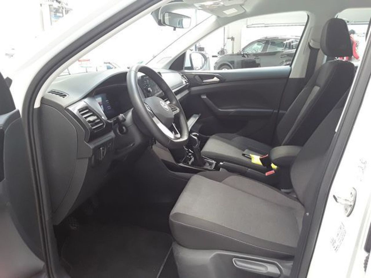 Fahrzeugabbildung Volkswagen T-Cross Life 1.0 TSI Kamera Navi LED ACC Klima