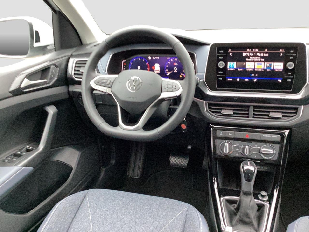 Fahrzeugabbildung Volkswagen T-Cross Style 1.0 TSI DSG Kamera IQ.Light ACC