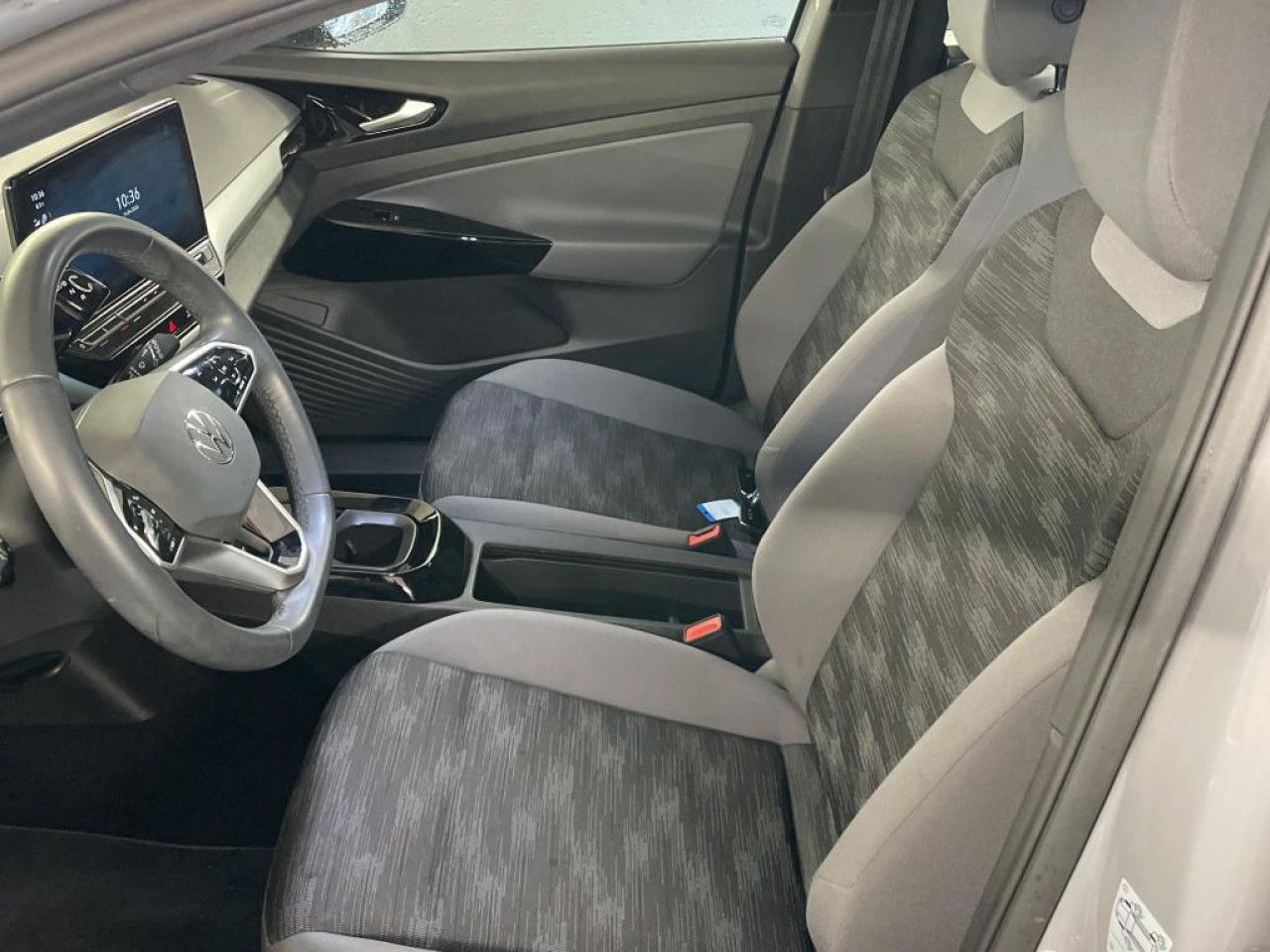 Fahrzeugabbildung Volkswagen ID.4 Pure Performance 55kWh Panorama el. Navi