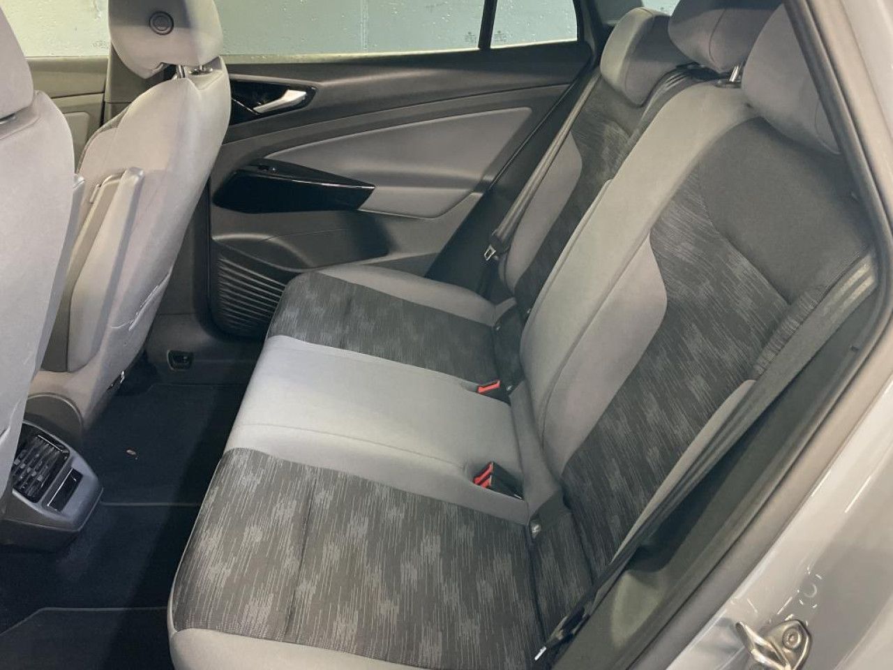 Fahrzeugabbildung Volkswagen ID.4 Pure Performance 55kWh Panorama el. Navi