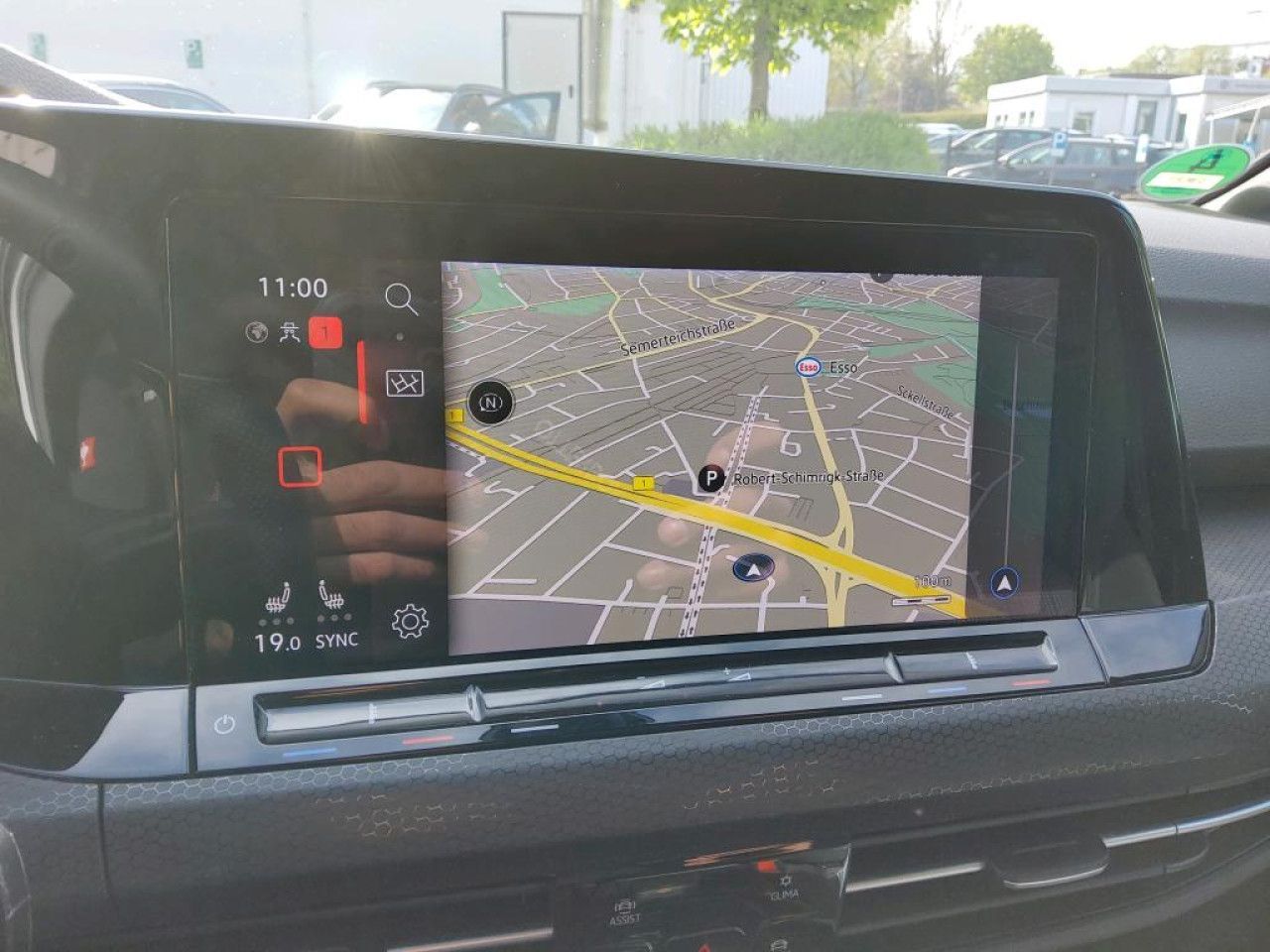 Fahrzeugabbildung Volkswagen Golf VIII GTI 2.0 TSI DSG IQ.Light Navi Kamera