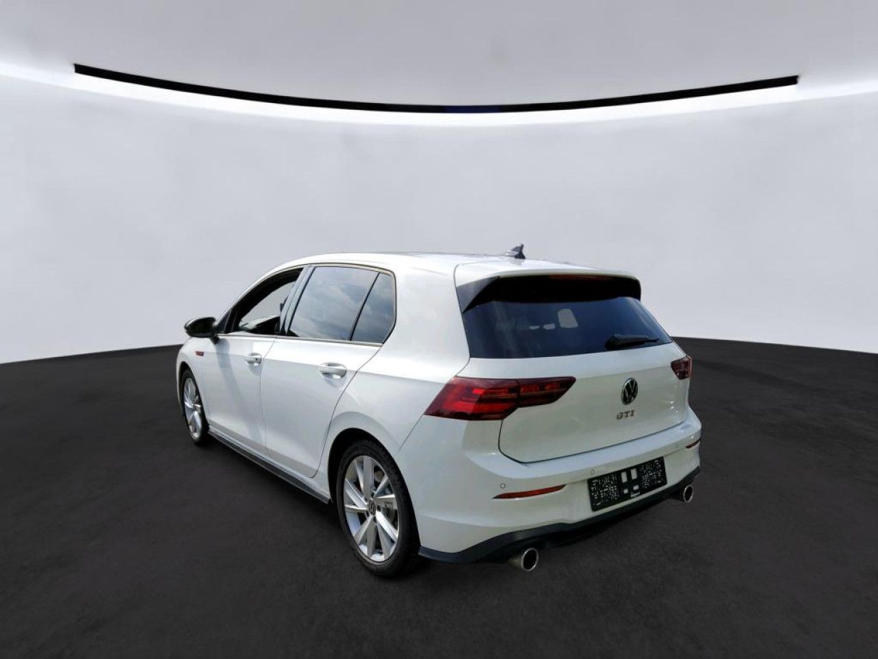 Fahrzeugabbildung Volkswagen Golf VIII GTI 2.0 TSI DSG IQ.Light Navi Kamera