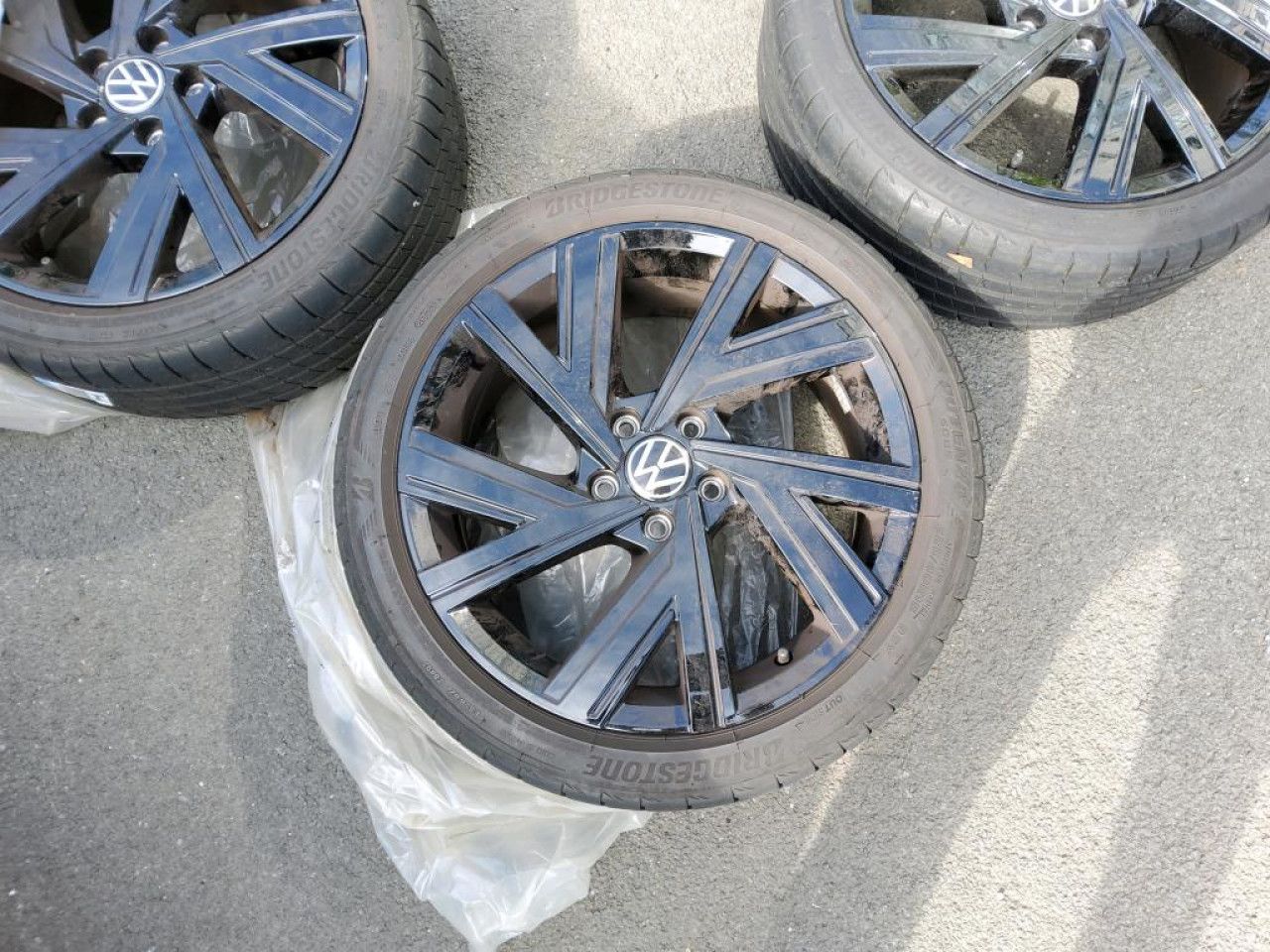 Fahrzeugabbildung Volkswagen Golf VIII GTI 2.0 TSI DSG IQ.Light Navi Kamera