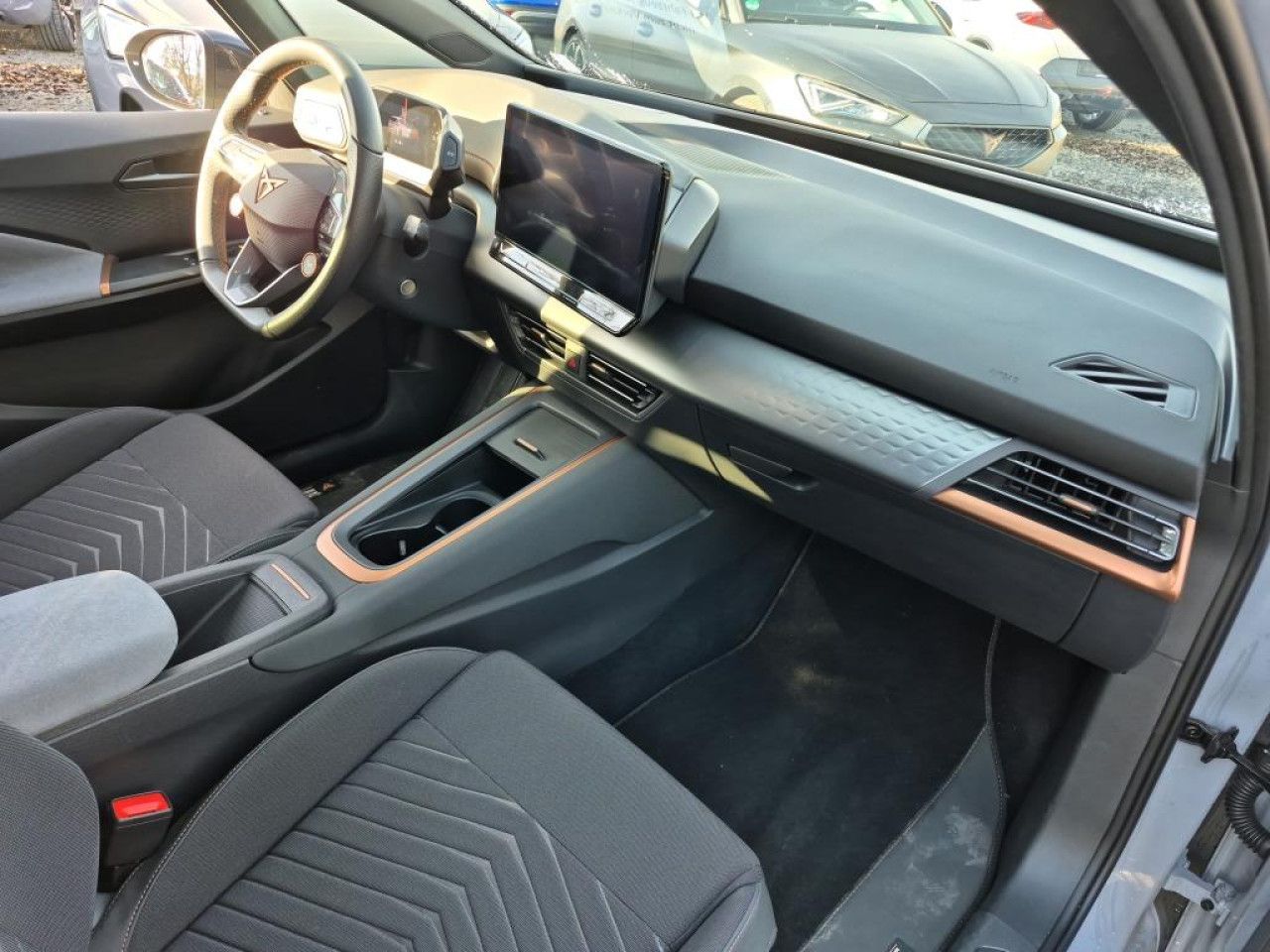 Fahrzeugabbildung CUPRA Born e-Boost electric 62 kWh Navi LED Kamera