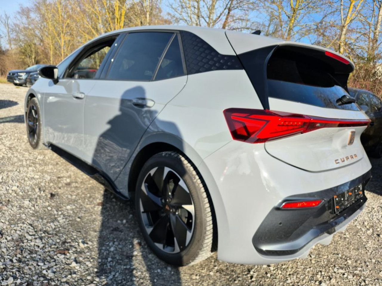 Fahrzeugabbildung CUPRA Born e-Boost electric 62 kWh Navi LED Kamera