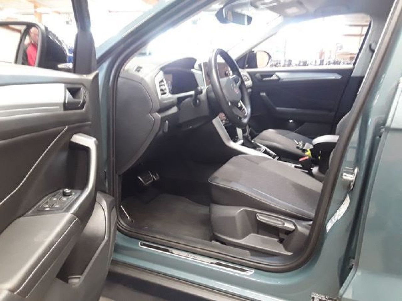 Fahrzeugabbildung Volkswagen T-Roc GOAL 1.5 TSI DSG Navi LED-Plus Kamera