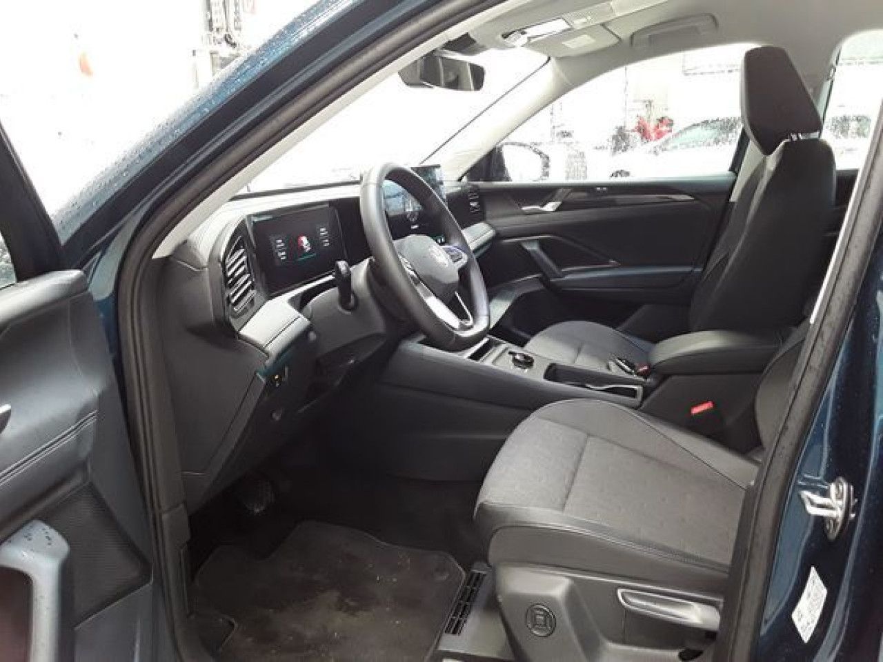 Fahrzeugabbildung Volkswagen Tiguan Life 1.5 eTSI DSG AHK Kamera Navi LED ACC