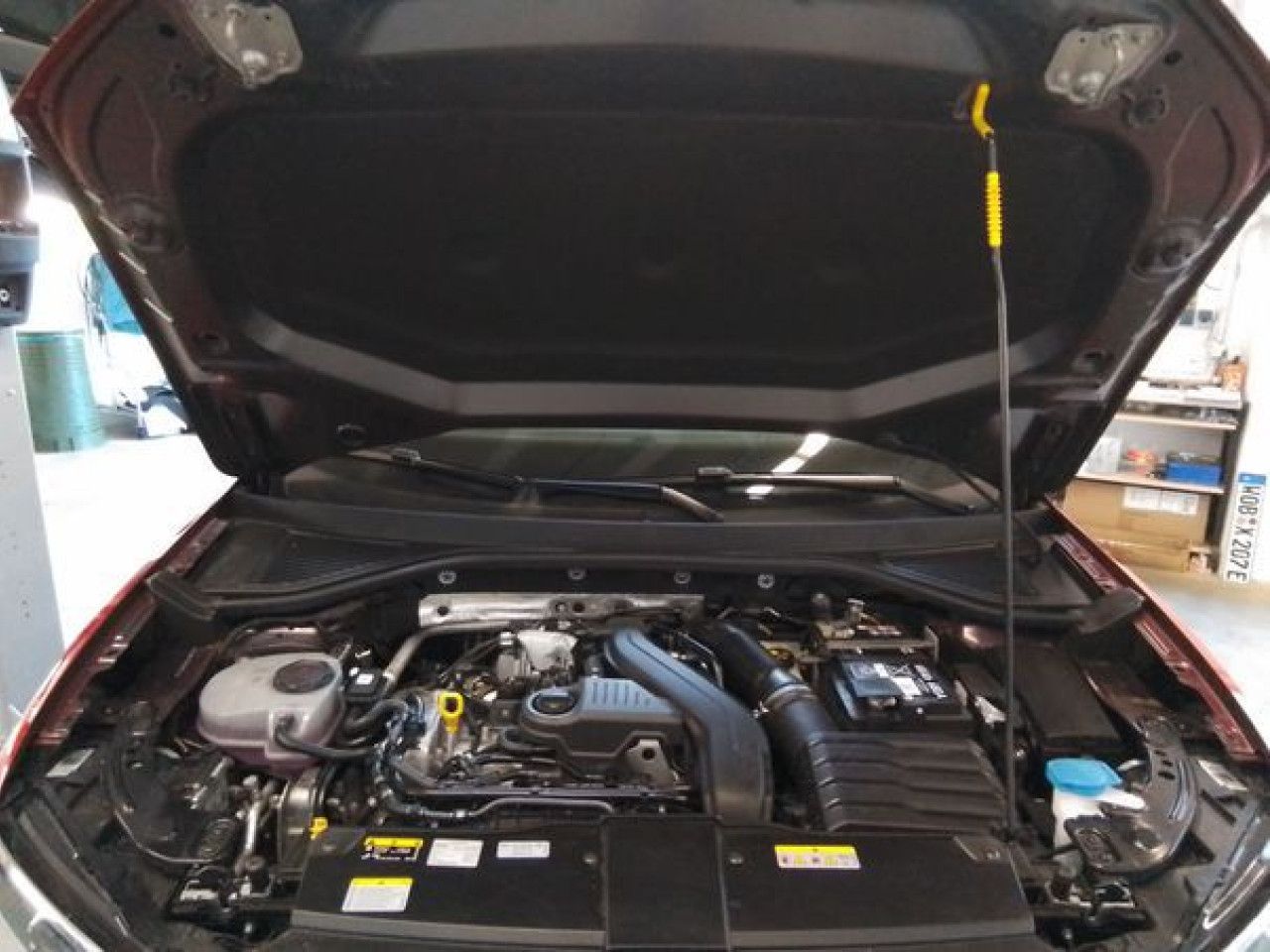 Fahrzeugabbildung Volkswagen T-Roc Style 1.5 TSI DSG Standheizung Kamera Navi