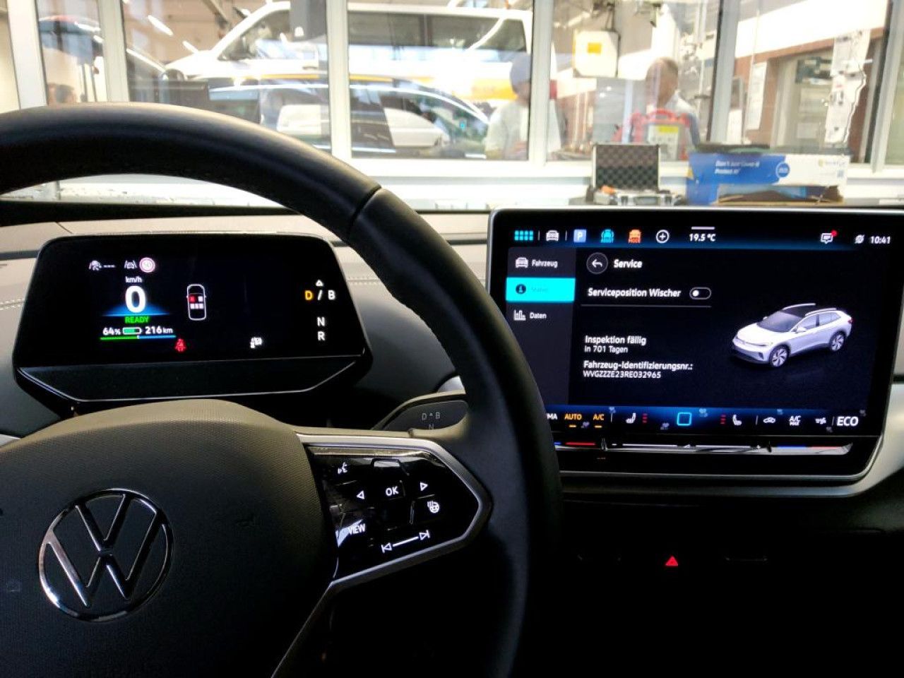 Fahrzeugabbildung Volkswagen ID.4 MOVE 55 kWh Kamera Navi LED LM 19 Zoll