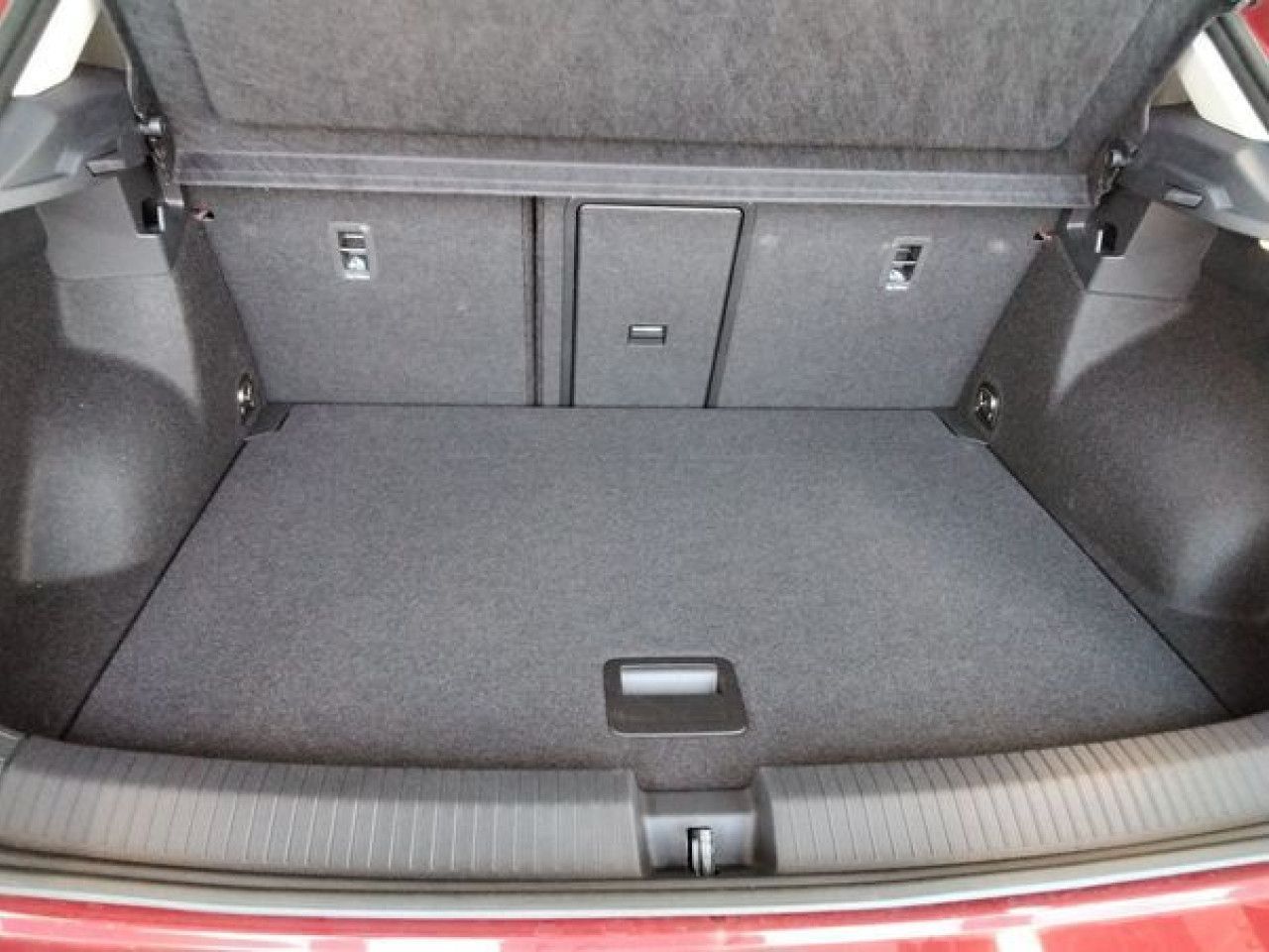 Fahrzeugabbildung Volkswagen T-Roc Life 2.0 TDI DSG Kamera Navi LED ACC SHZ