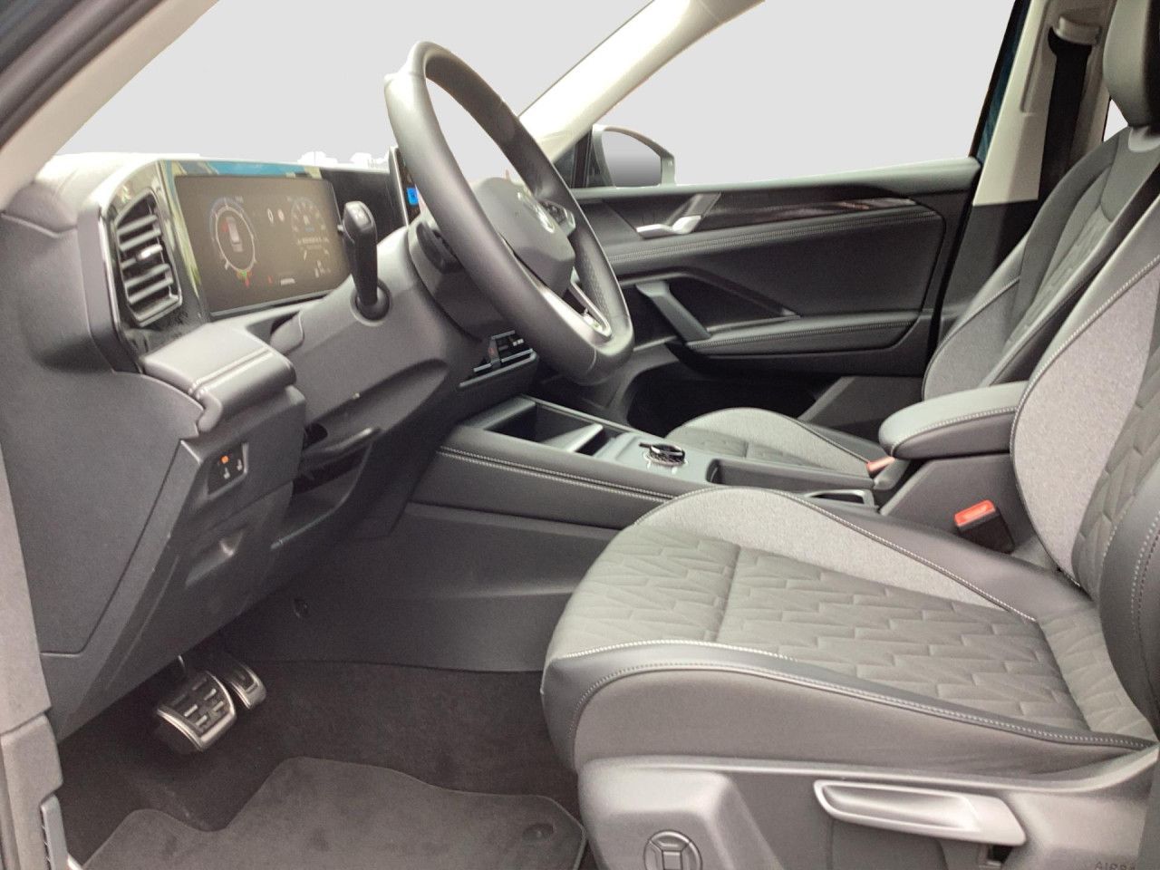 Fahrzeugabbildung Volkswagen Tiguan GOAL 2.0 TDI DSG AHK Kamera Navi LED