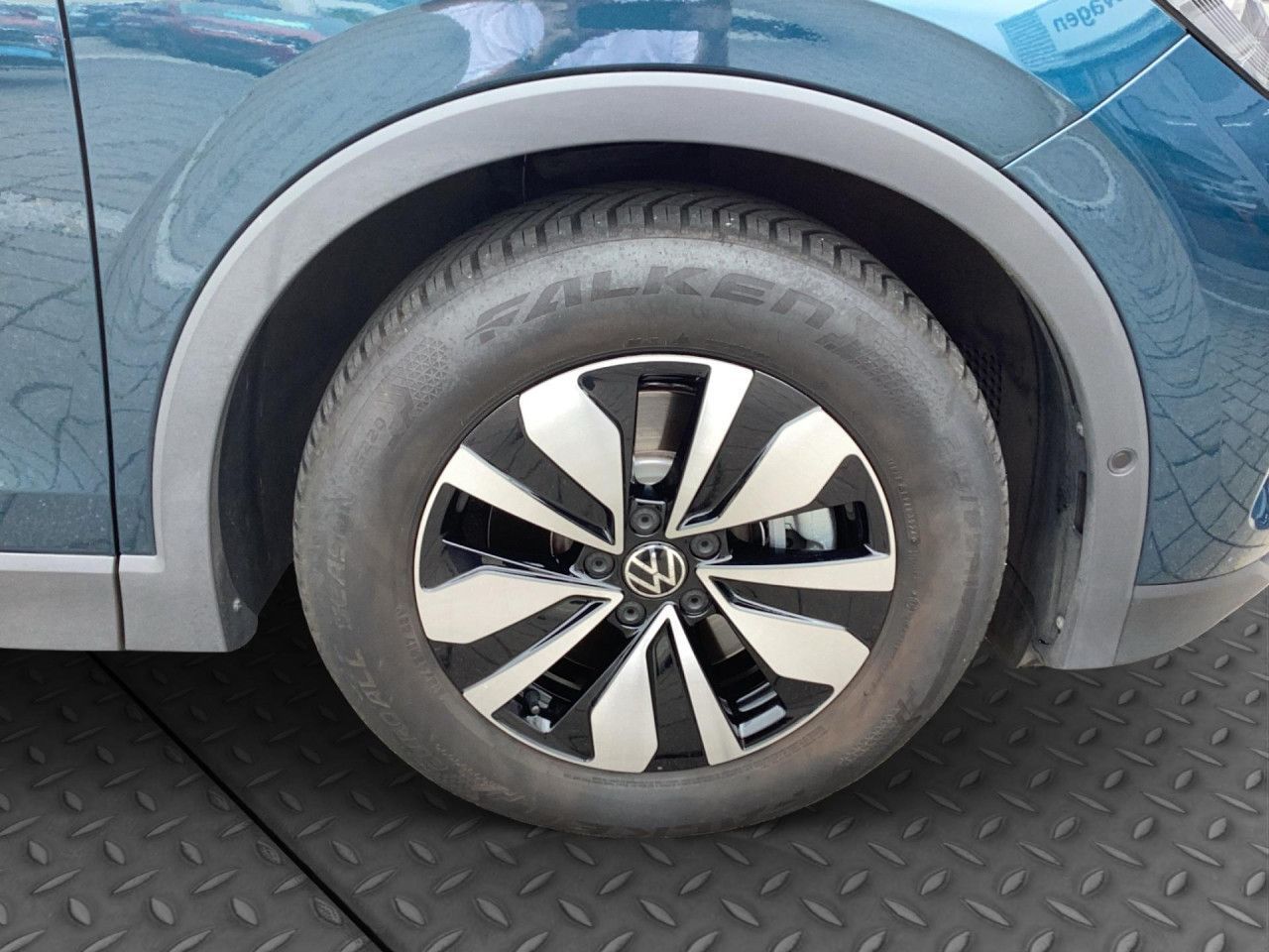 Fahrzeugabbildung Volkswagen Tiguan GOAL 2.0 TDI DSG AHK Kamera Navi LED