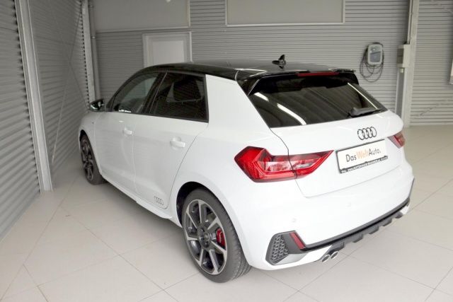 Fahrzeugabbildung Audi A1 Sportback S line TFSI S-Tronic LED Navi Klima