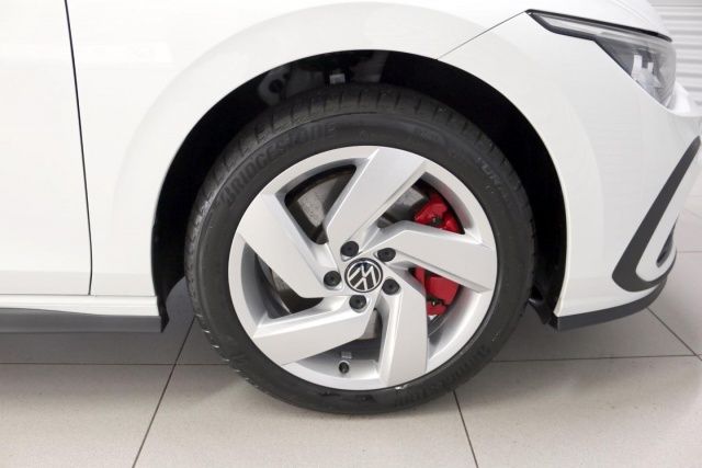 Fahrzeugabbildung Volkswagen Golf GTE 1.4 TSI eHybrid DSG LED Navi Dig Klima