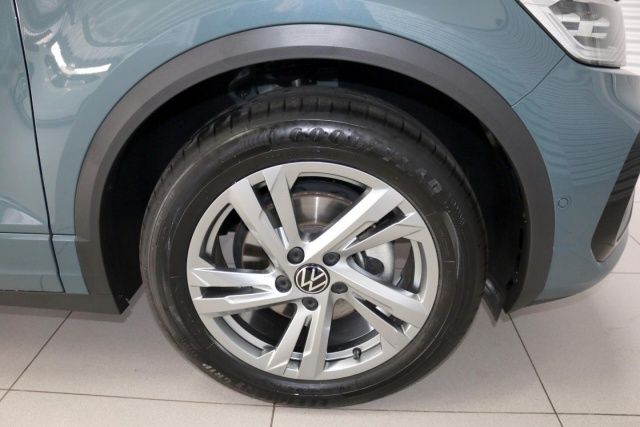 Fahrzeugabbildung Volkswagen T-Roc Cabriolet R-Line 1.5 TSI DSG IQ-Light Navi